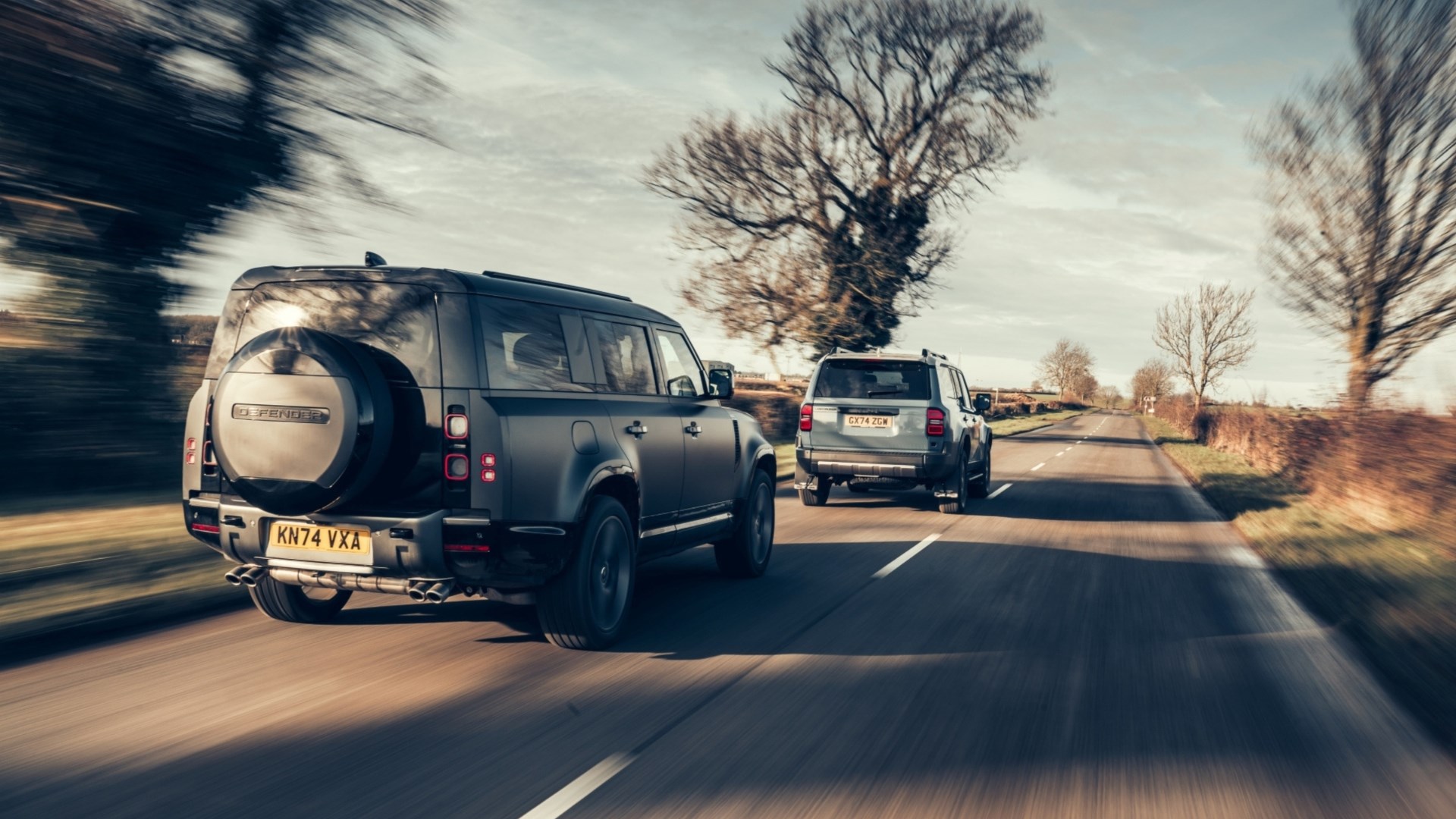 Сравнение Land Rover Defender и Toyota Land Cruiser: выбор идеального внедорожника