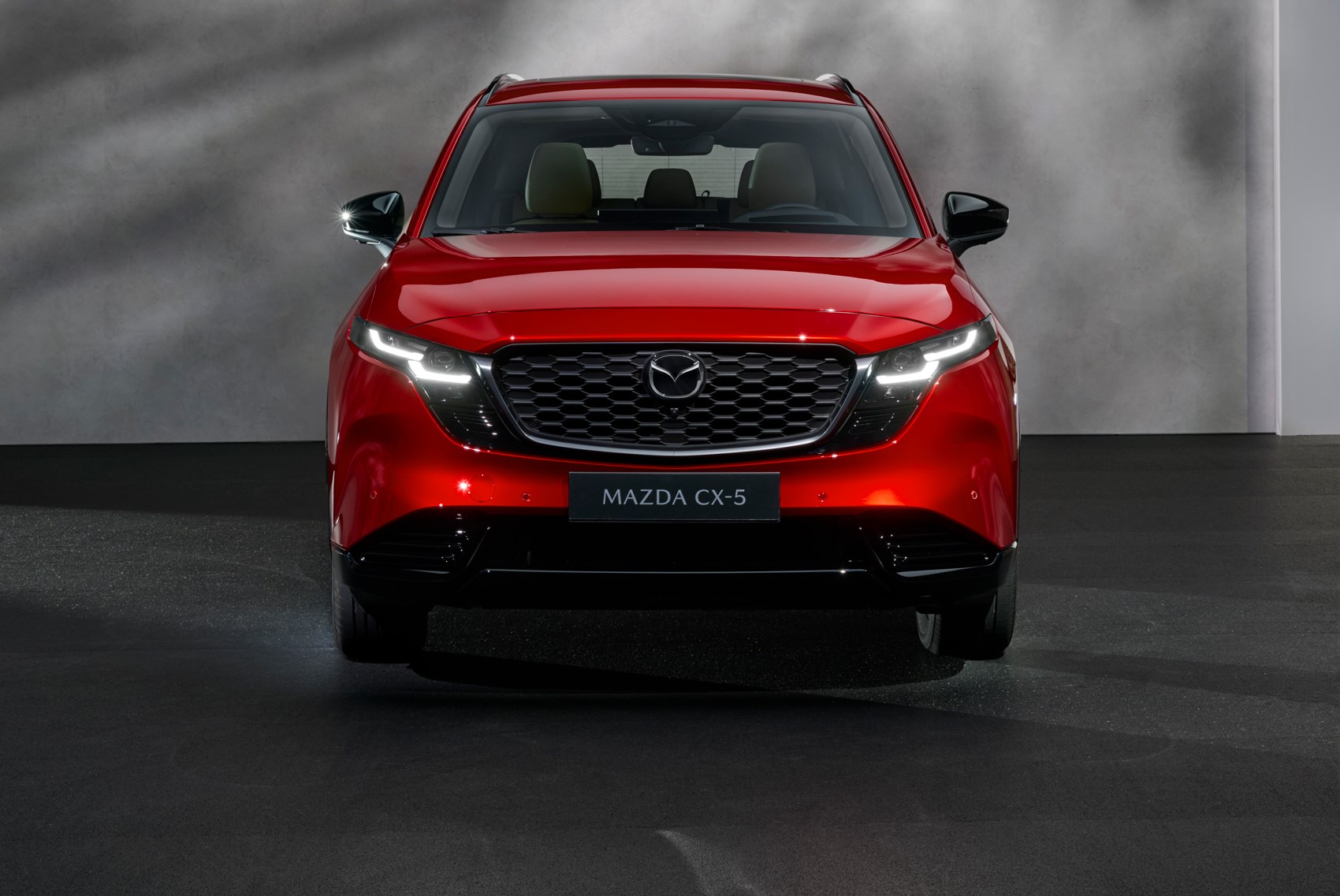 Новый Mazda CX-5 2025: обновленный семейный SUV с уникальными технологиями