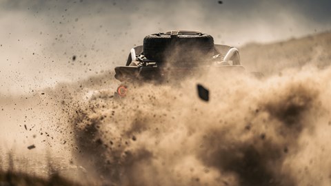 Octa Defender vs Ariel Nomad