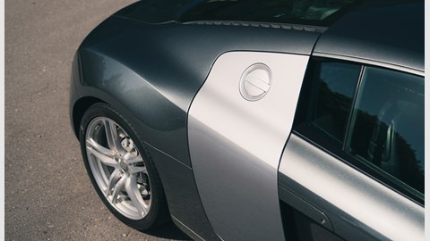 Driving the classics: Audi R8 4.2 V8 FSI (2007-2012)