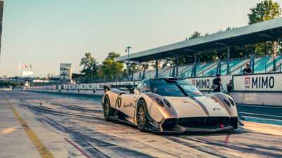 Pagani Huayra R Evo Roadster pitlane front three-quarter