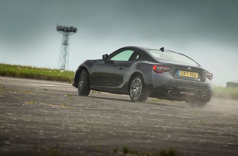 Toyota GT86 drift: this is what our coupe does best