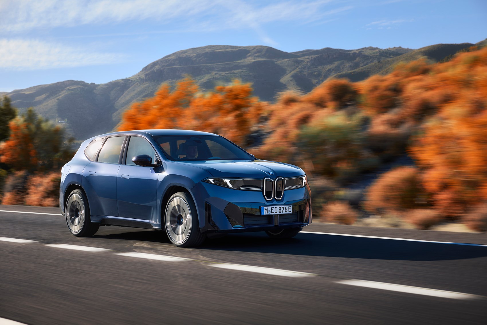 BMW iX3 Neue Klasse электрос SUV с невероятным запасом хода