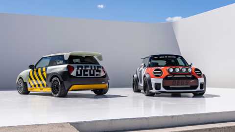 MINI Deus Concepts: studio shoot, Machina front, Skeg rear