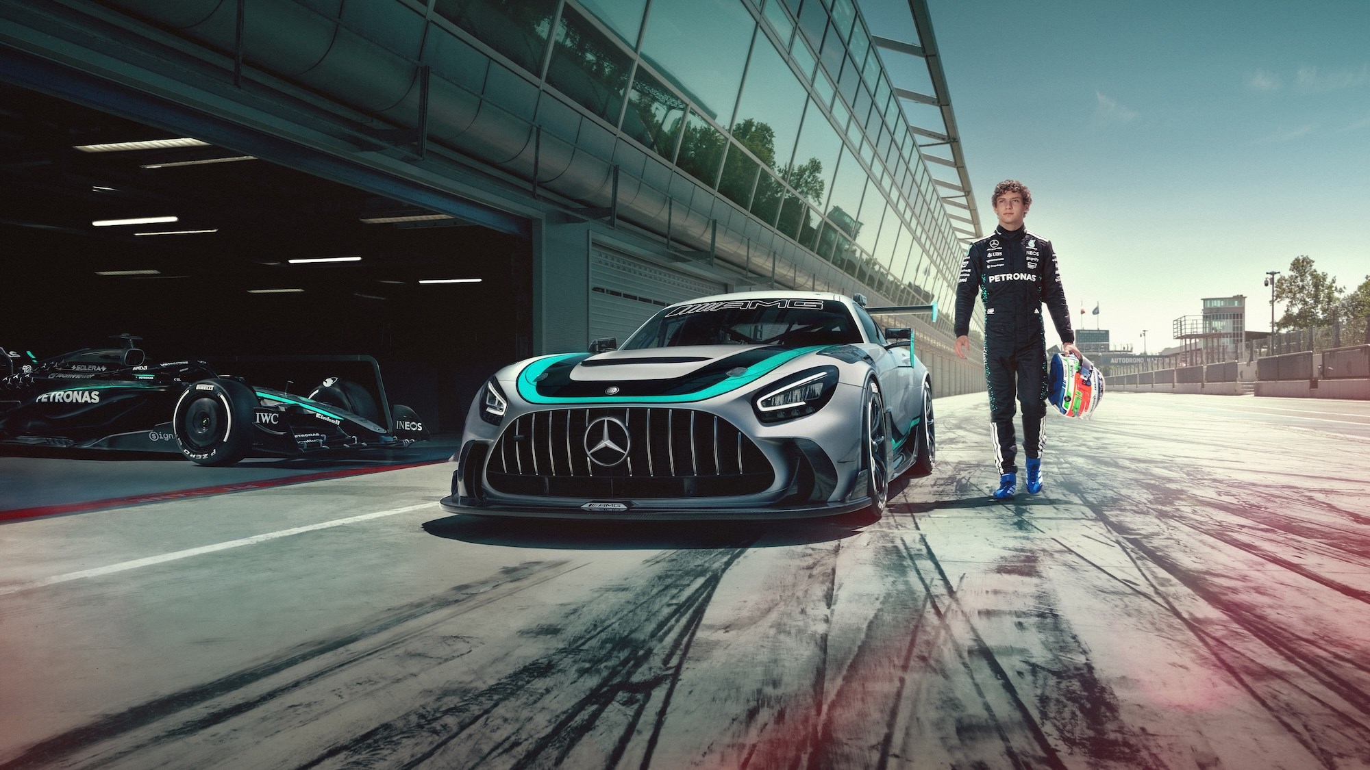 Новый Mercedes-AMG GT2 с мотором F1 и 819 л.с.
