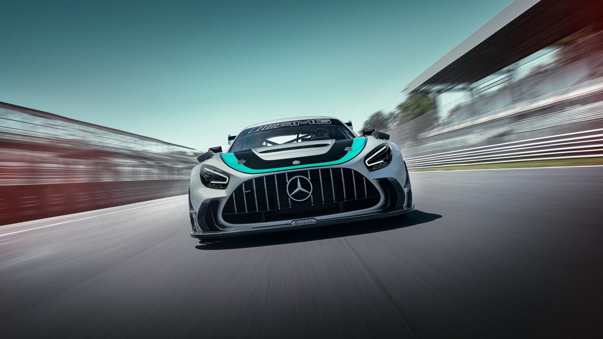 Новый Mercedes-AMG GT2 с мотором F1 и 819 л.с.