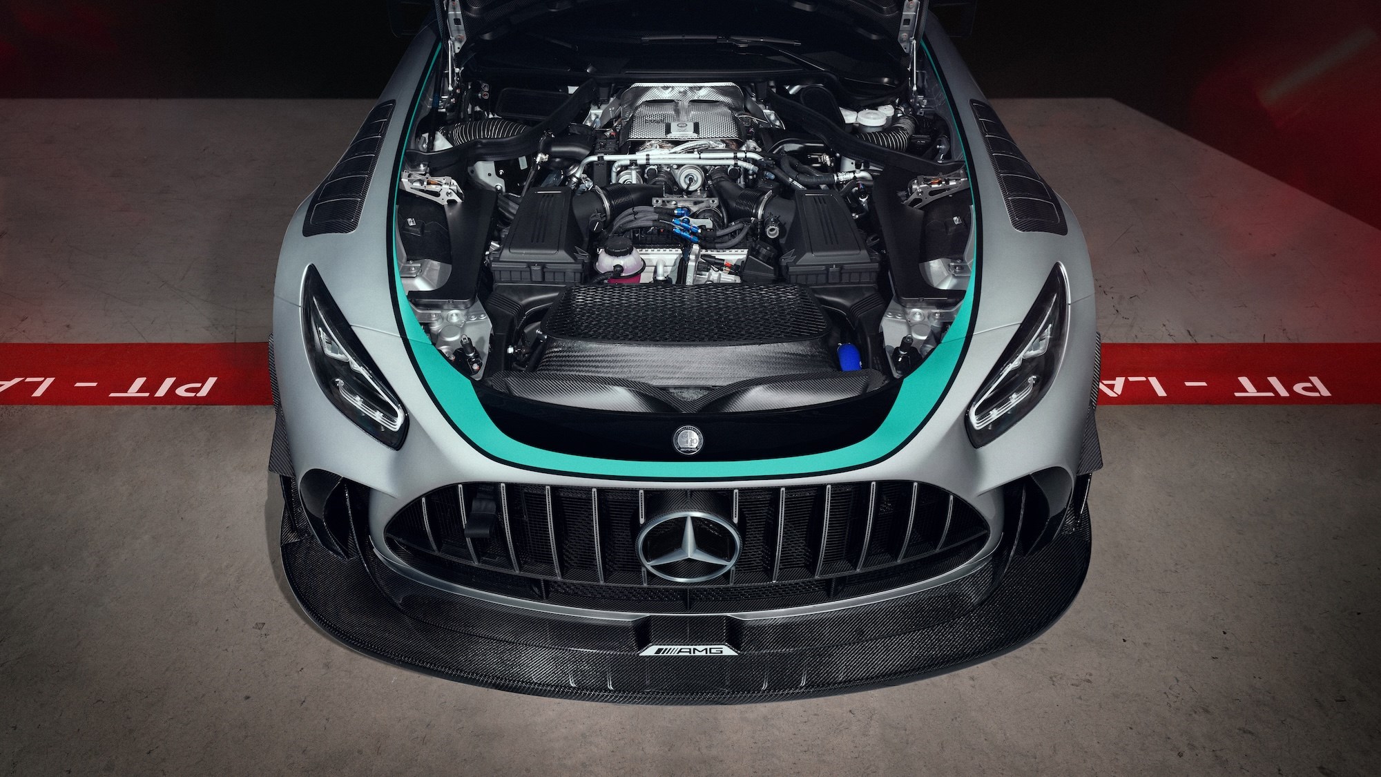 Новый Mercedes-AMG GT2 с мотором F1 и 819 л.с.