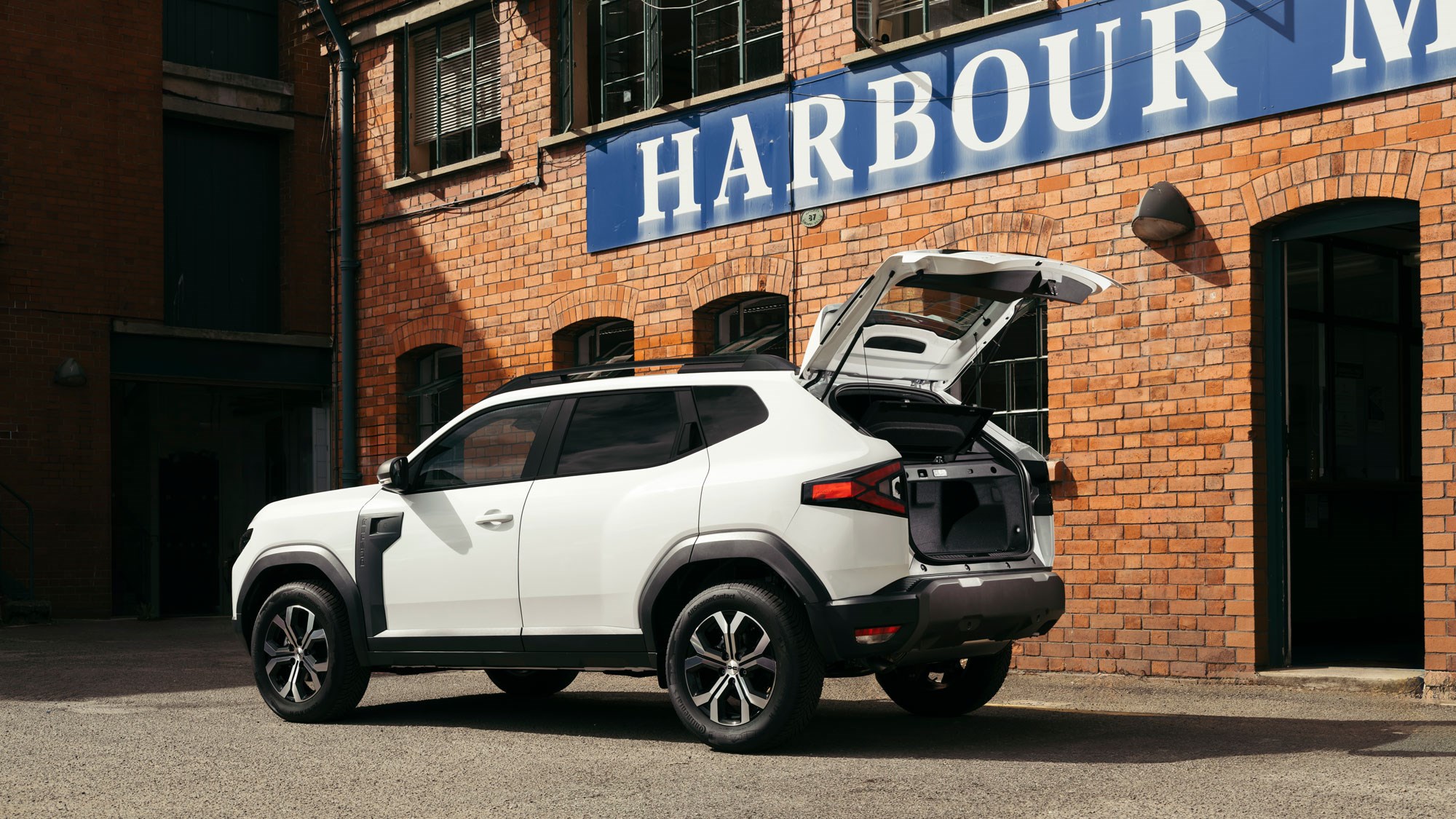Dacia Duster Cargo грузовой внедорожник по доступной цене