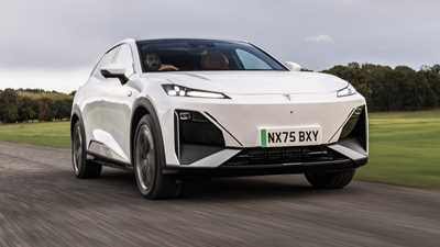 Changan Deepal S07 front driving