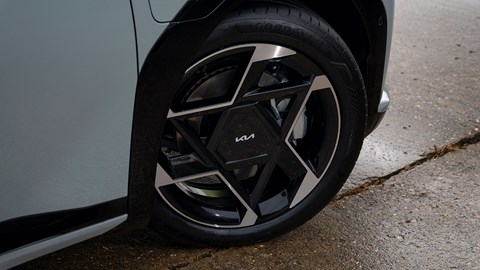 Kia EV4 Fastback (2025) review: alloy wheel detail, green paint