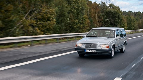 Volvo V90 (960) on the road