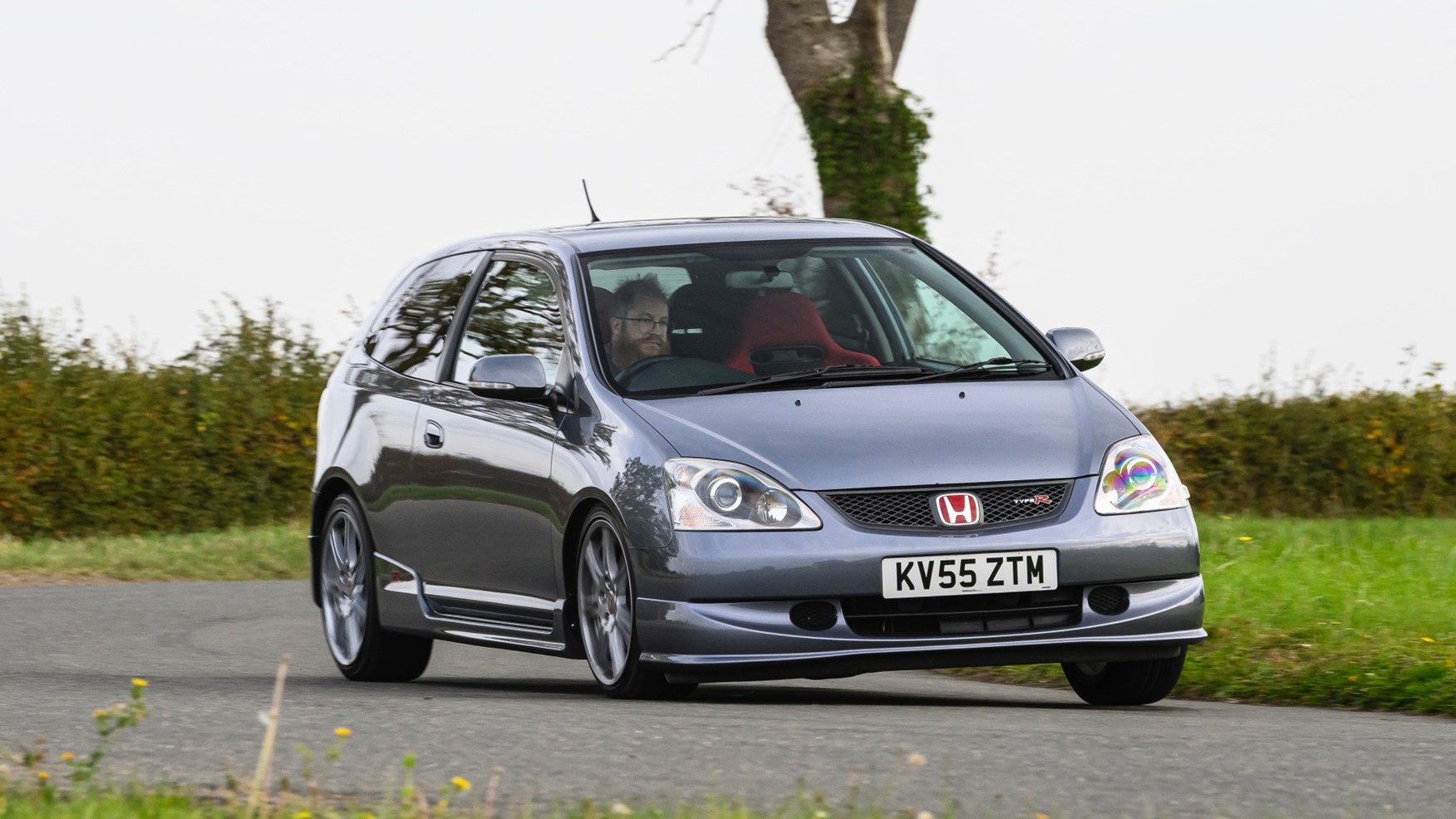 Driving the classics: Honda Civic Type R (EP3)