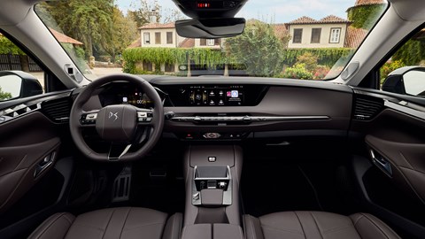 DS No.4 (2025) review: dashboard and front seats, brown leather upholstery