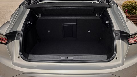 DS No.4 E-Tense (2025) review: boot space, seats up, black carpet