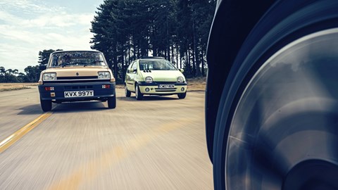 Renault 4 meets icons