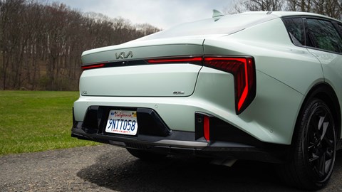 Kia K4 saloon rear three-quarter static