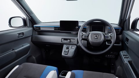 Honda Super N - interior