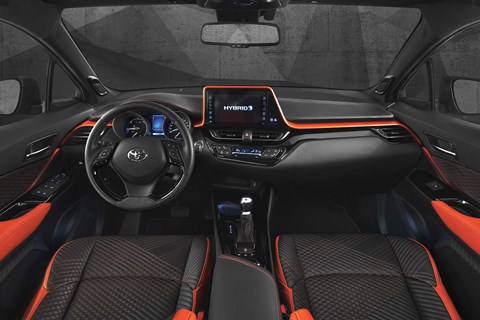 Toyota C-HR Hy-Power concept cabin design