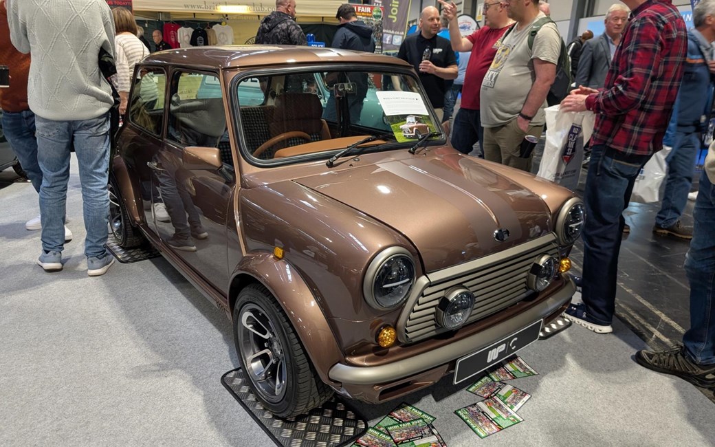 Wood & Pickett Mini от Callum на выставке классических автомобилей NEC 2025