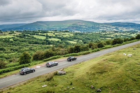 Stelvio vs XC60 vs Q5 rear tracking overhead