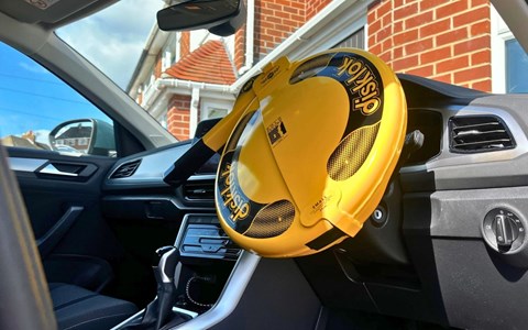 Disklok Gold Security Edition on car wheel
