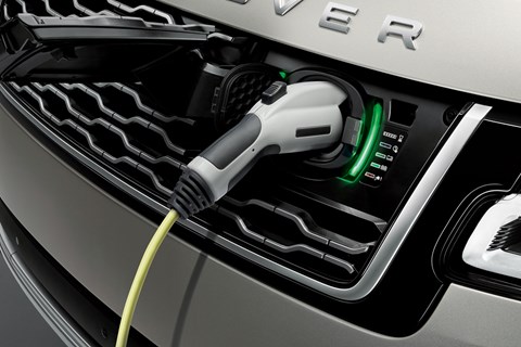 Range Rover MY2018 plug