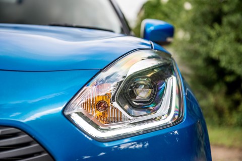 Suzuki Swift headlamps