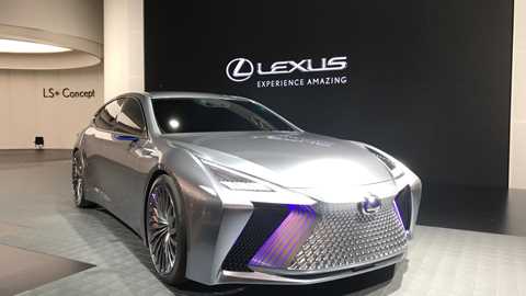 Lexus LS+