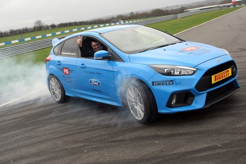 Ford Focus RS drift