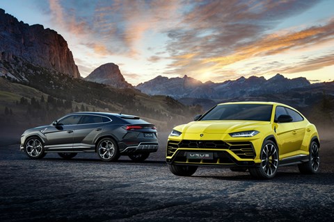 Lamborghini Urus twin