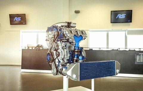 Ford Focus 2.0 turbo engine
