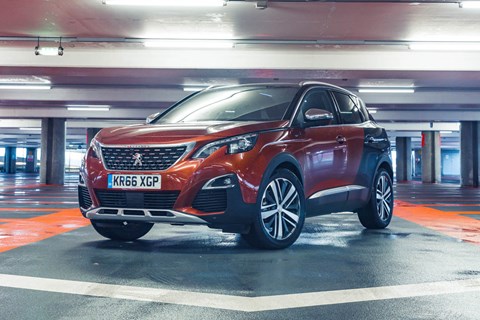 Peugeot 3008 front quarter