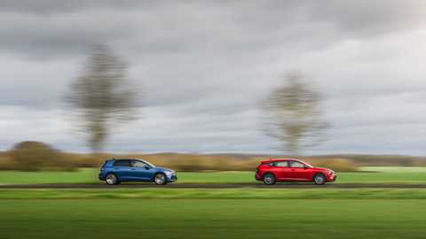 Kia K4 vs VW Golf