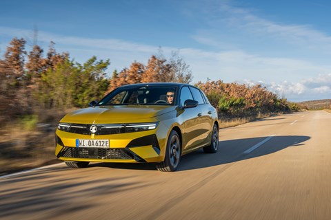 Vauxhall Astra Plug-in hybrid-dynamic
