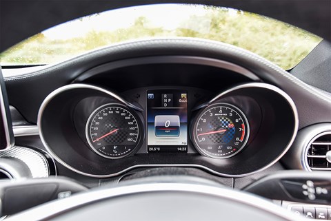 Mercedes-AMG C43 Coupe instruments