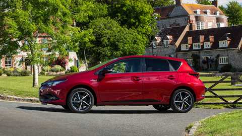 The Toyota Auris: petrol only in Italy and the UK