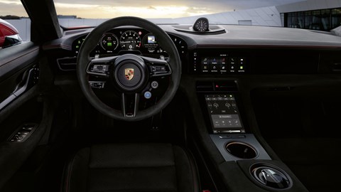 Porsche Taycan 2026 update (2027 model year) - E-Shift interior