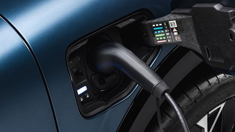 Renault Megane E-Tech facelift - charging