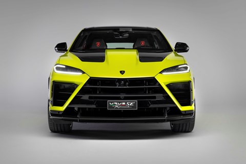 Revised front end of new Lamborghini Urus SE Performante in Giallo Crius