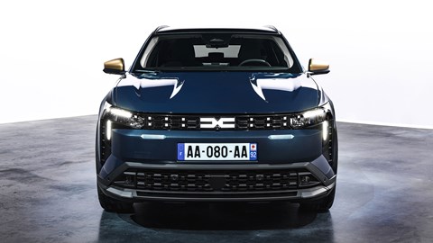 Dacia Striker (2026): front, blue paint