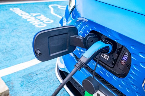 Government pumps £1.6 billion into new chargers