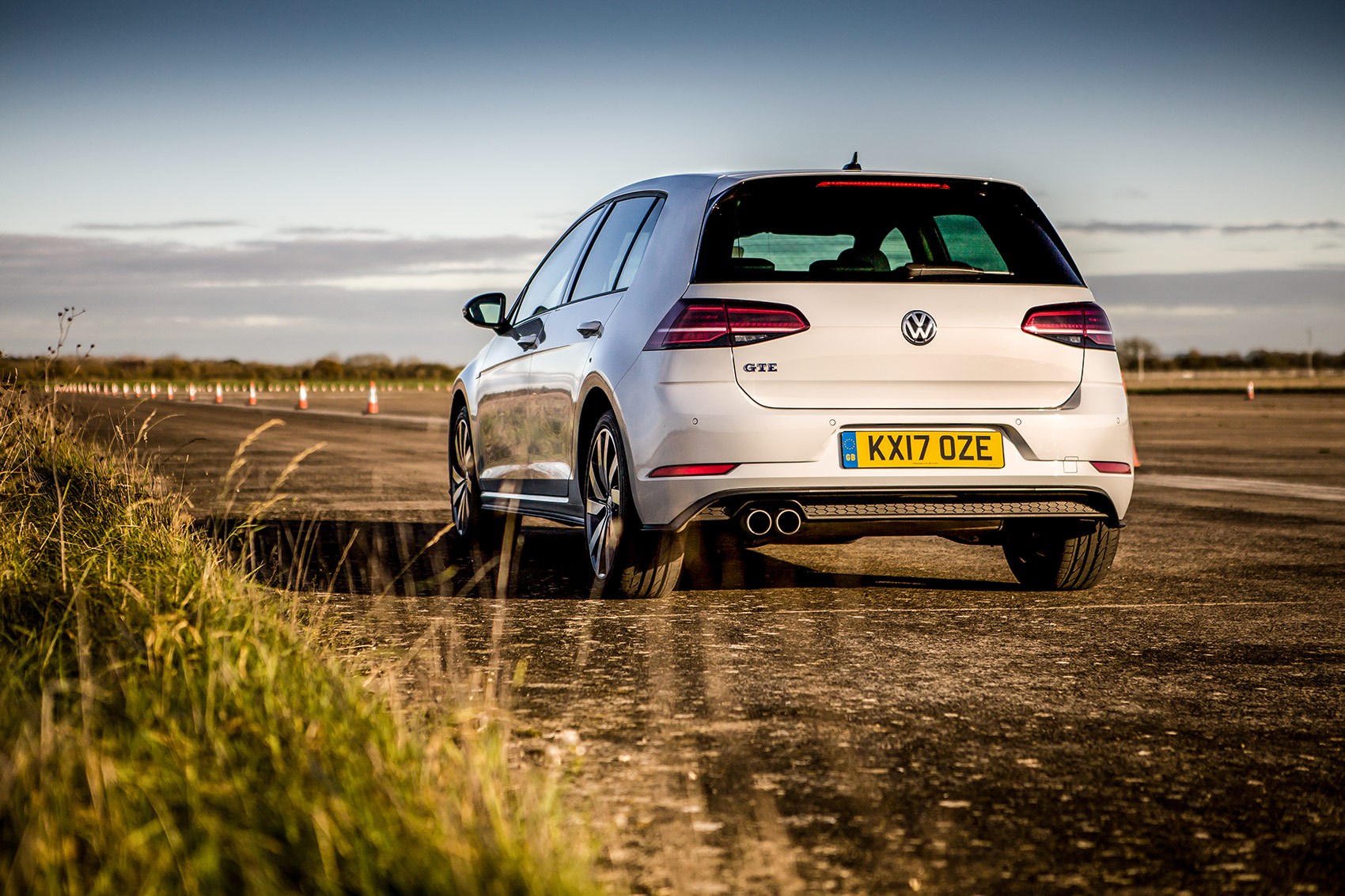 Far bleg Muskuløs VW Golf GTE Long-term Test Review | CAR Magazine