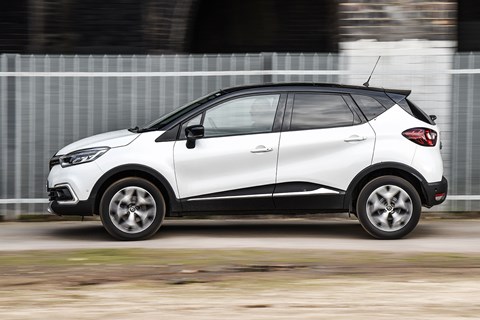 Renault Captur side pan