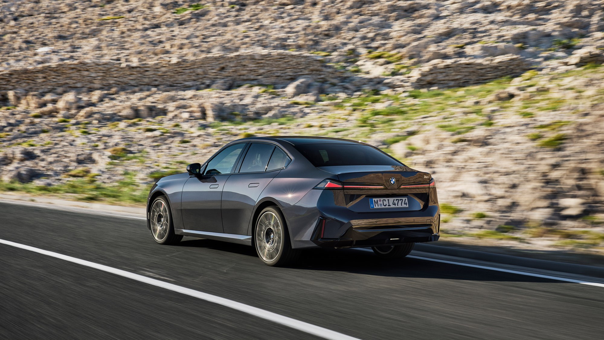 BMW 3-Series: новый взгляд на классические двигатели