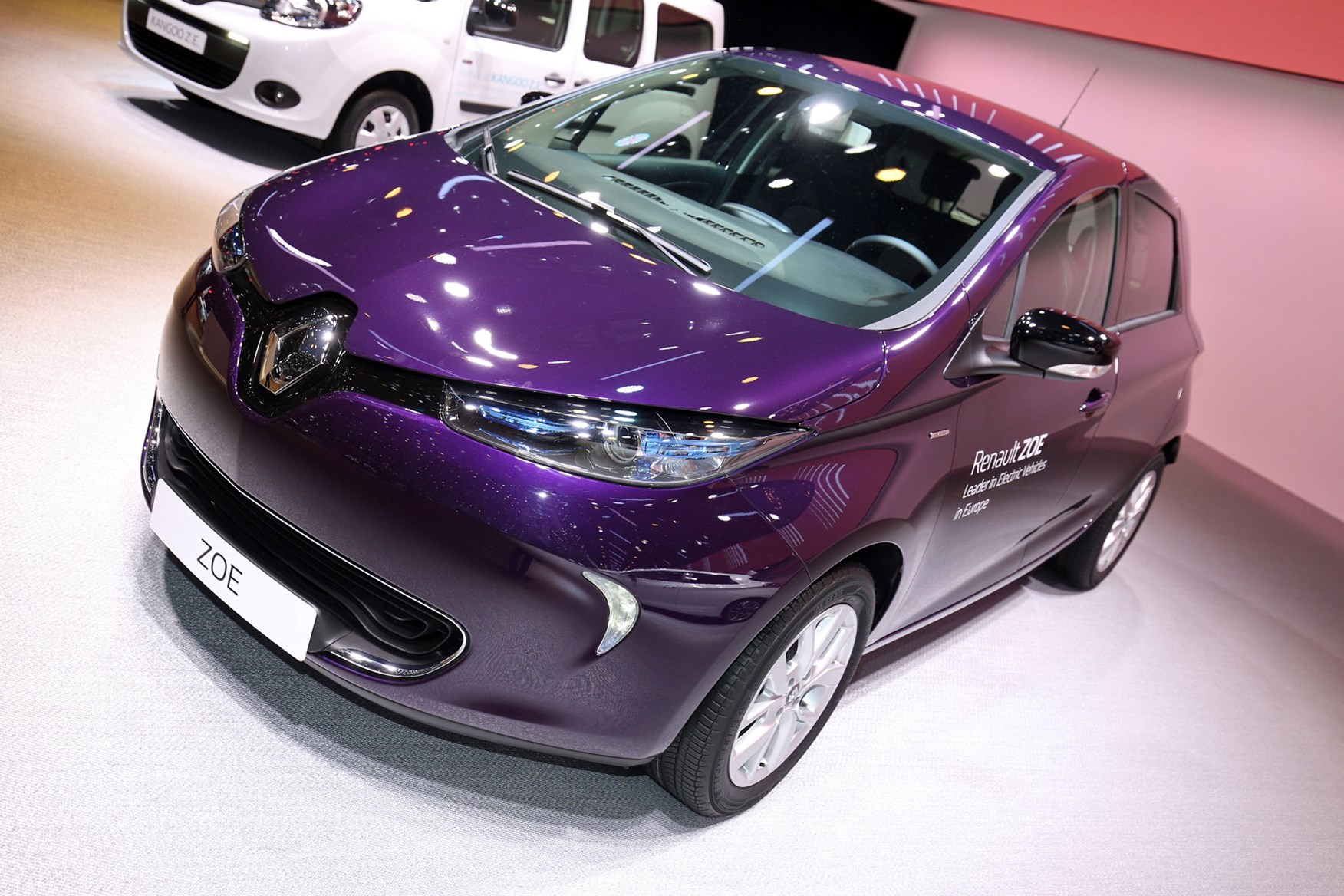 Purple renault store zoe