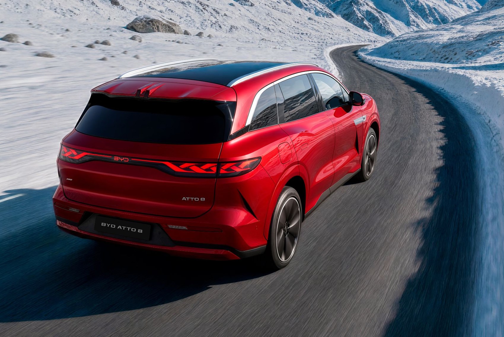 BYD Atto 8 EV: новый эталон семейных электромобилей