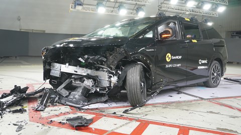 Euro NCAP crash test of Xpeng X9