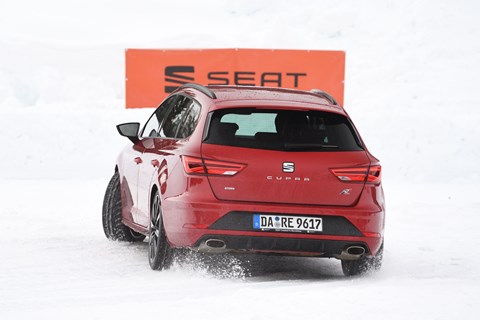 Seat Leon Cupra red rear cornerinh