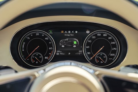 Bentley Bentayga Hybrid instruments