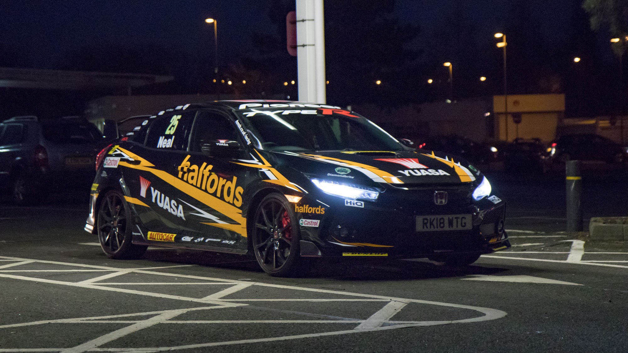 The Honda Civic Type R Super GT Race Car Looks Completely Nuts